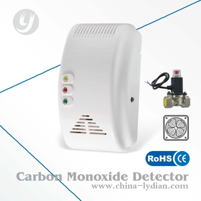 CE Semiconductor Gas Detector Alarm Suara / Flash Alarm Dengan Shut-off Valve, Fan